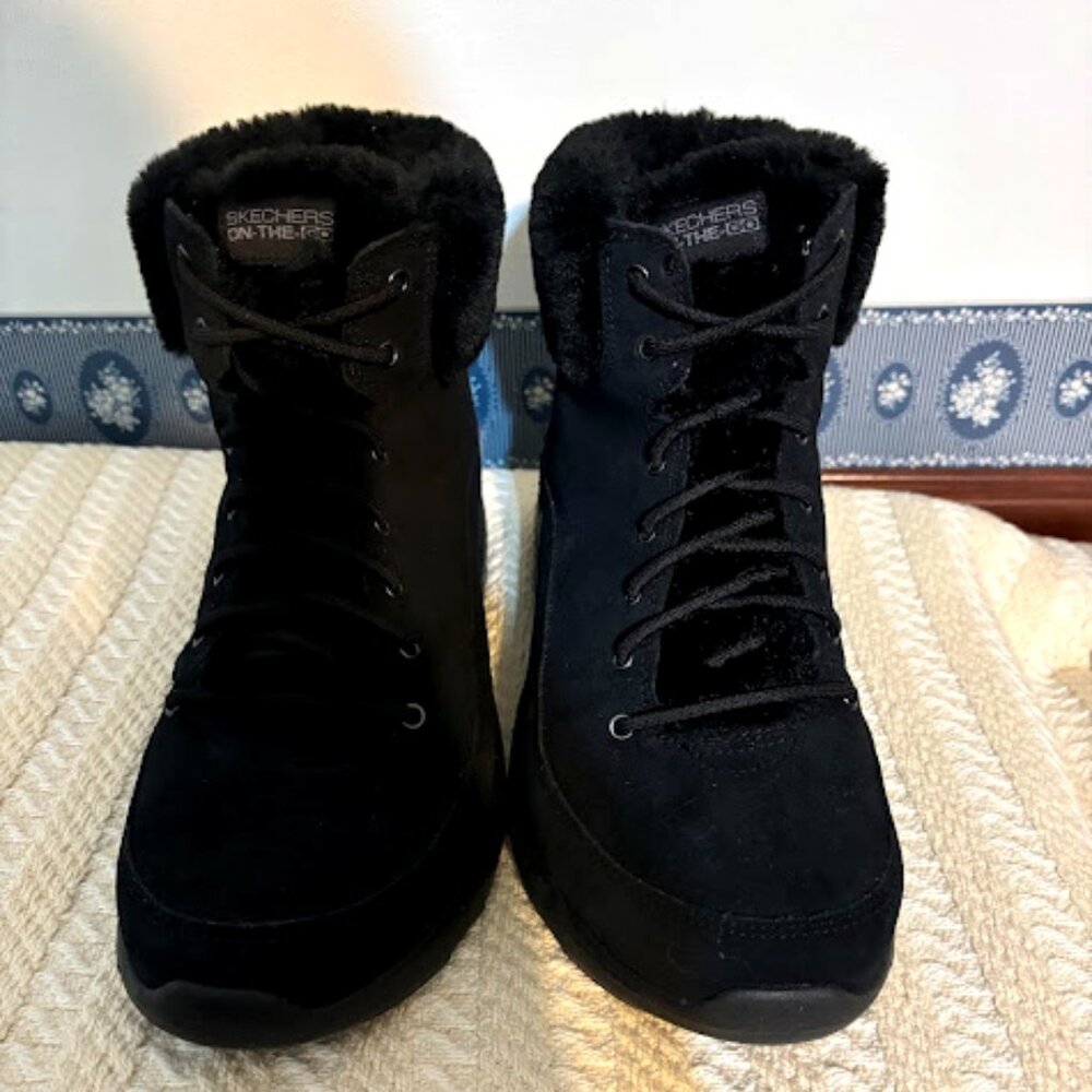 Sketchers on the go city 2 winter chill ladies boots size 11M
